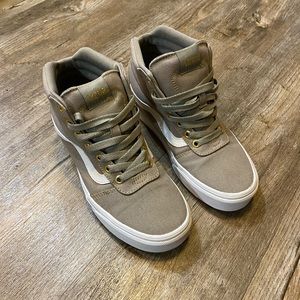 Women's Vans Ward Hi High Top Sneakers